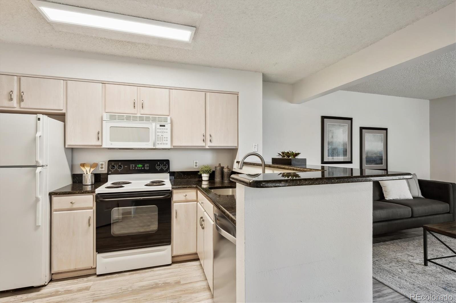 MLS Image #4 for 4804 e kentucky avenue,denver, Colorado