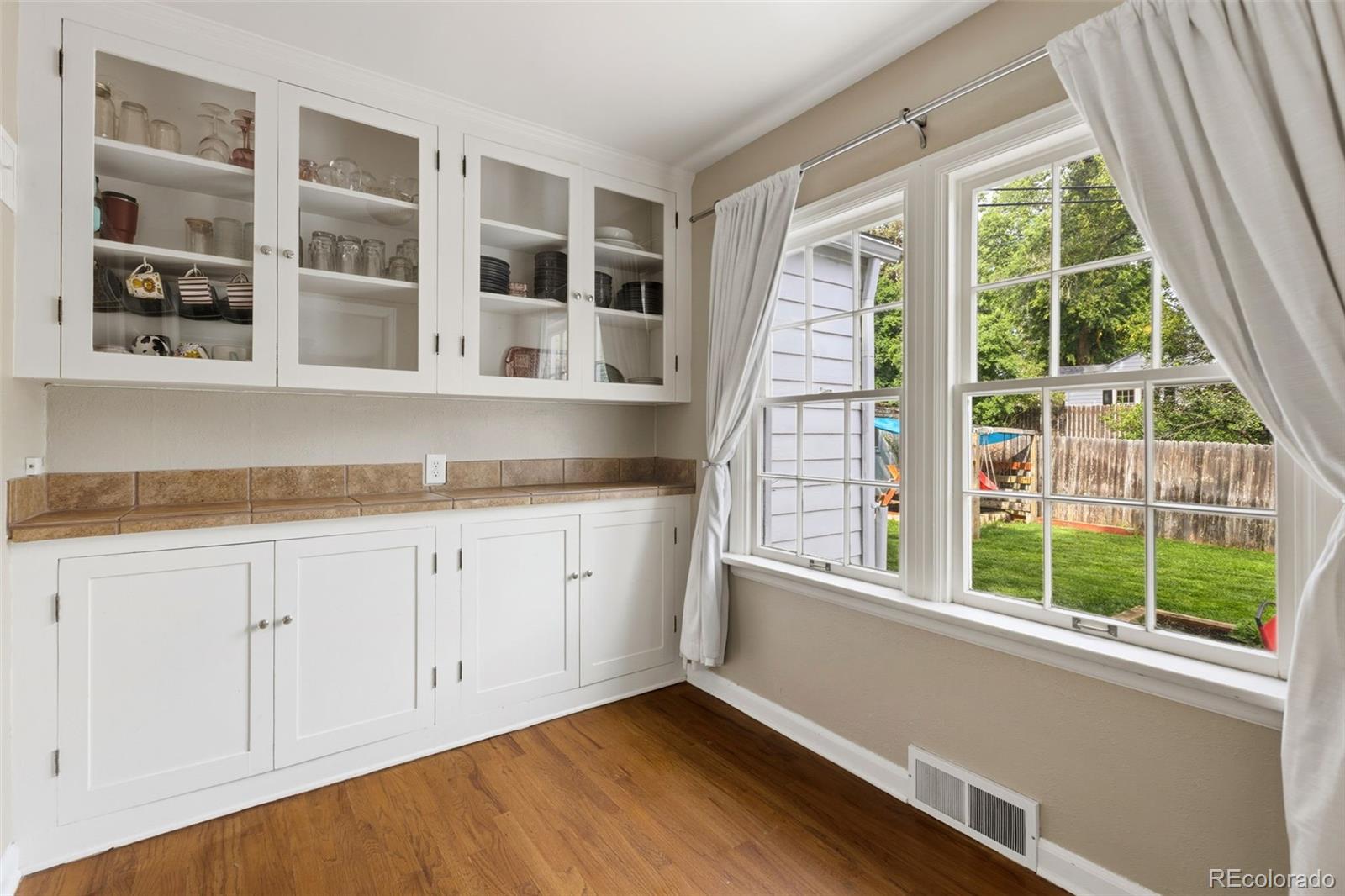 MLS Image #11 for 1605  montview boulevard,greeley, Colorado