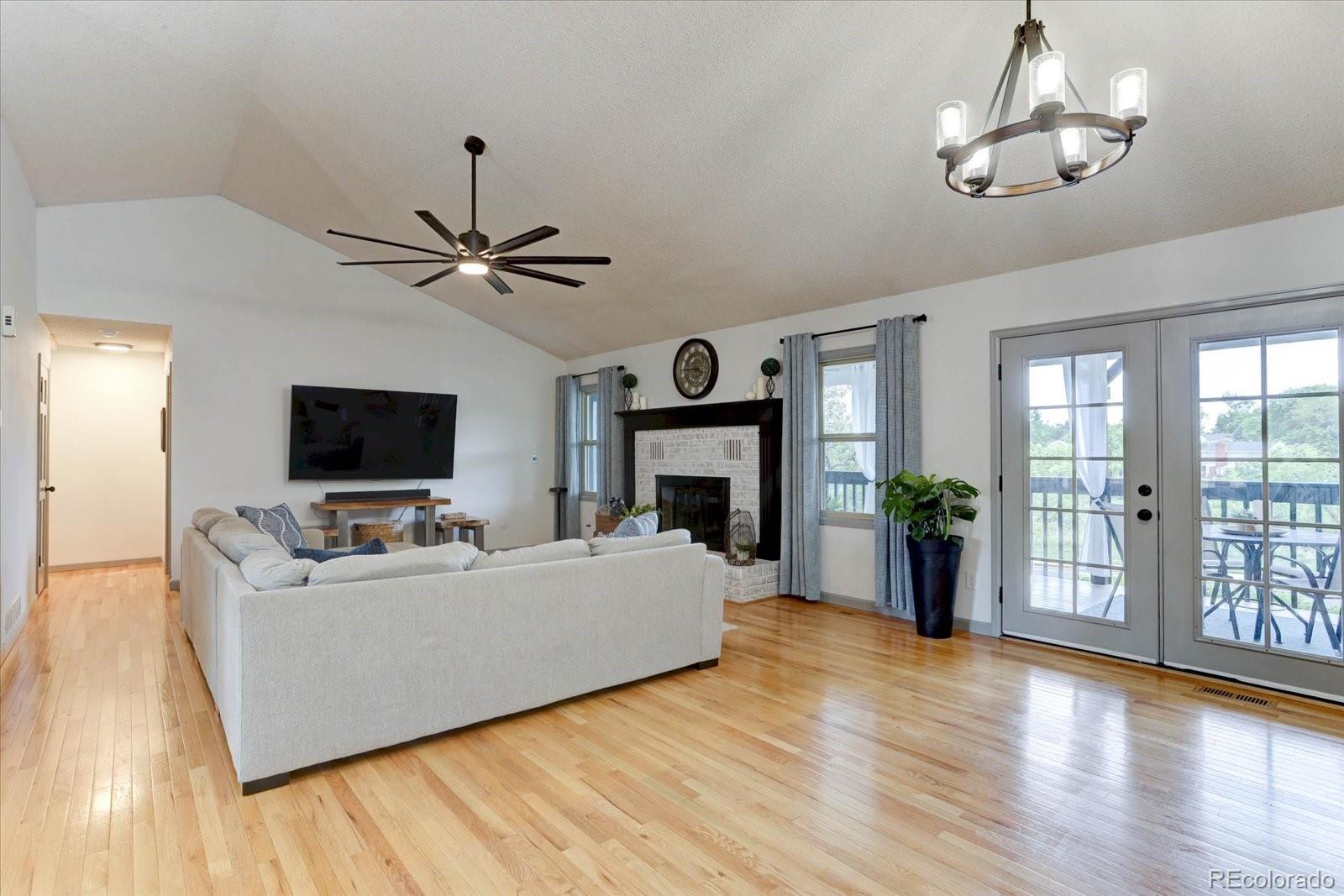 MLS Image #5 for 7072 s lewis court,littleton, Colorado
