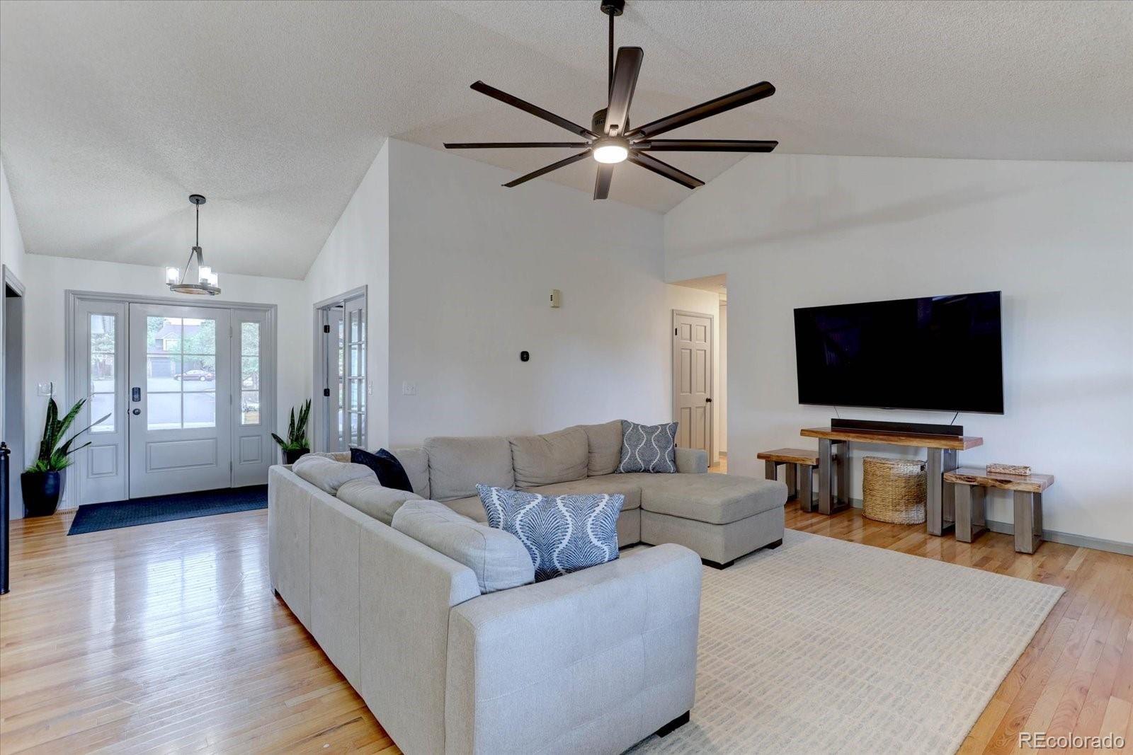 MLS Image #6 for 7072 s lewis court,littleton, Colorado