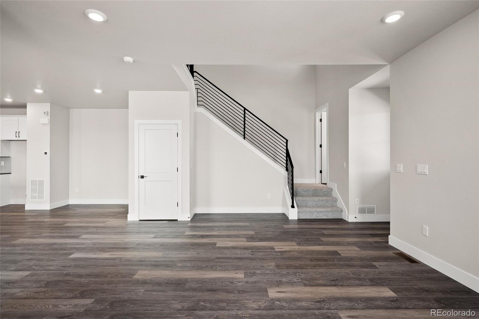 MLS Image #5 for 8741  whiteclover street,littleton, Colorado