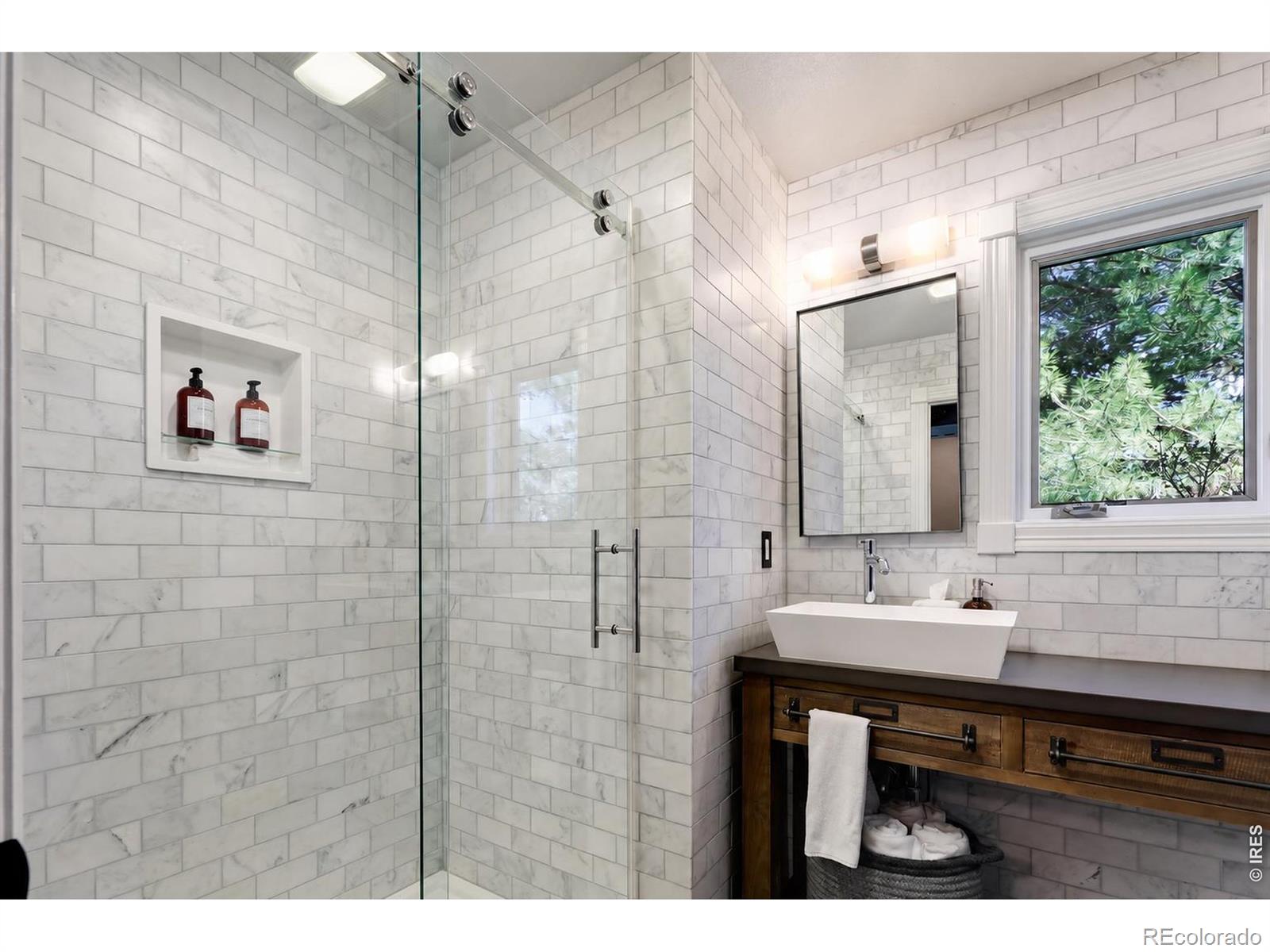 MLS Image #33 for 5575  saint vrain road,longmont, Colorado