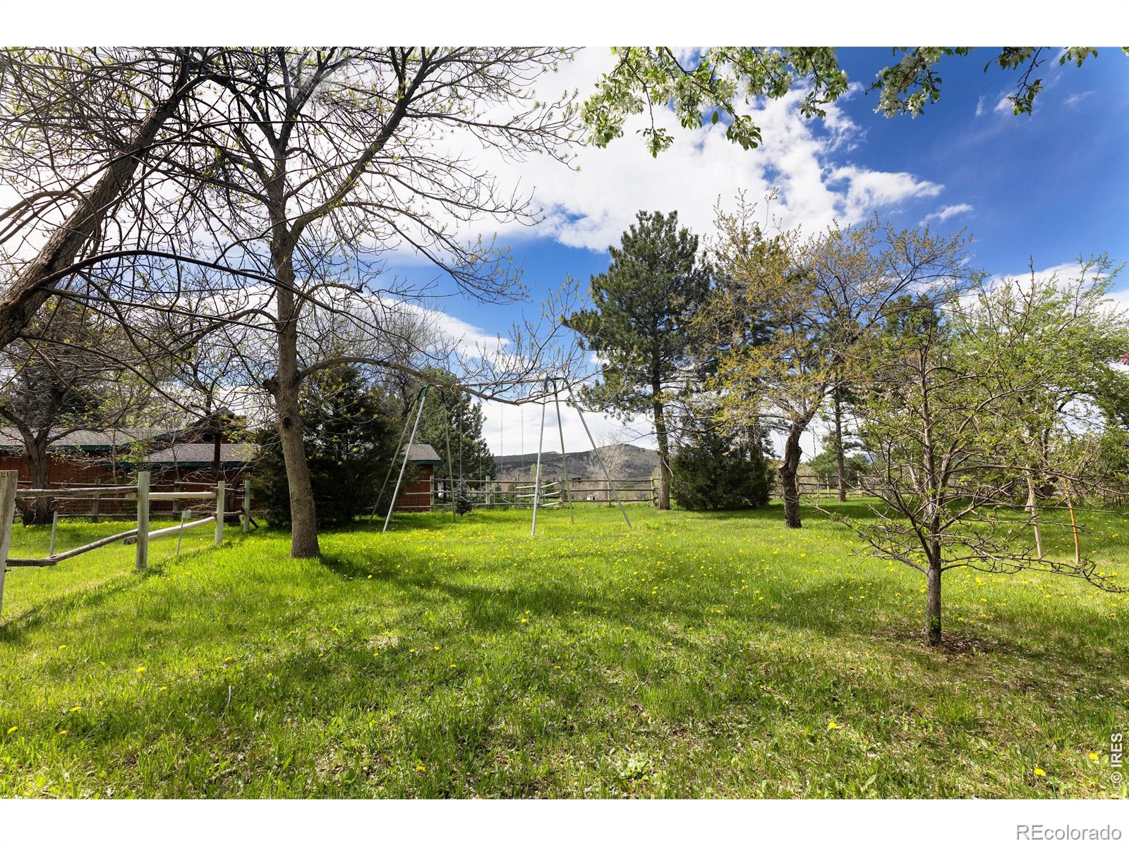 MLS Image #38 for 5575  saint vrain road,longmont, Colorado