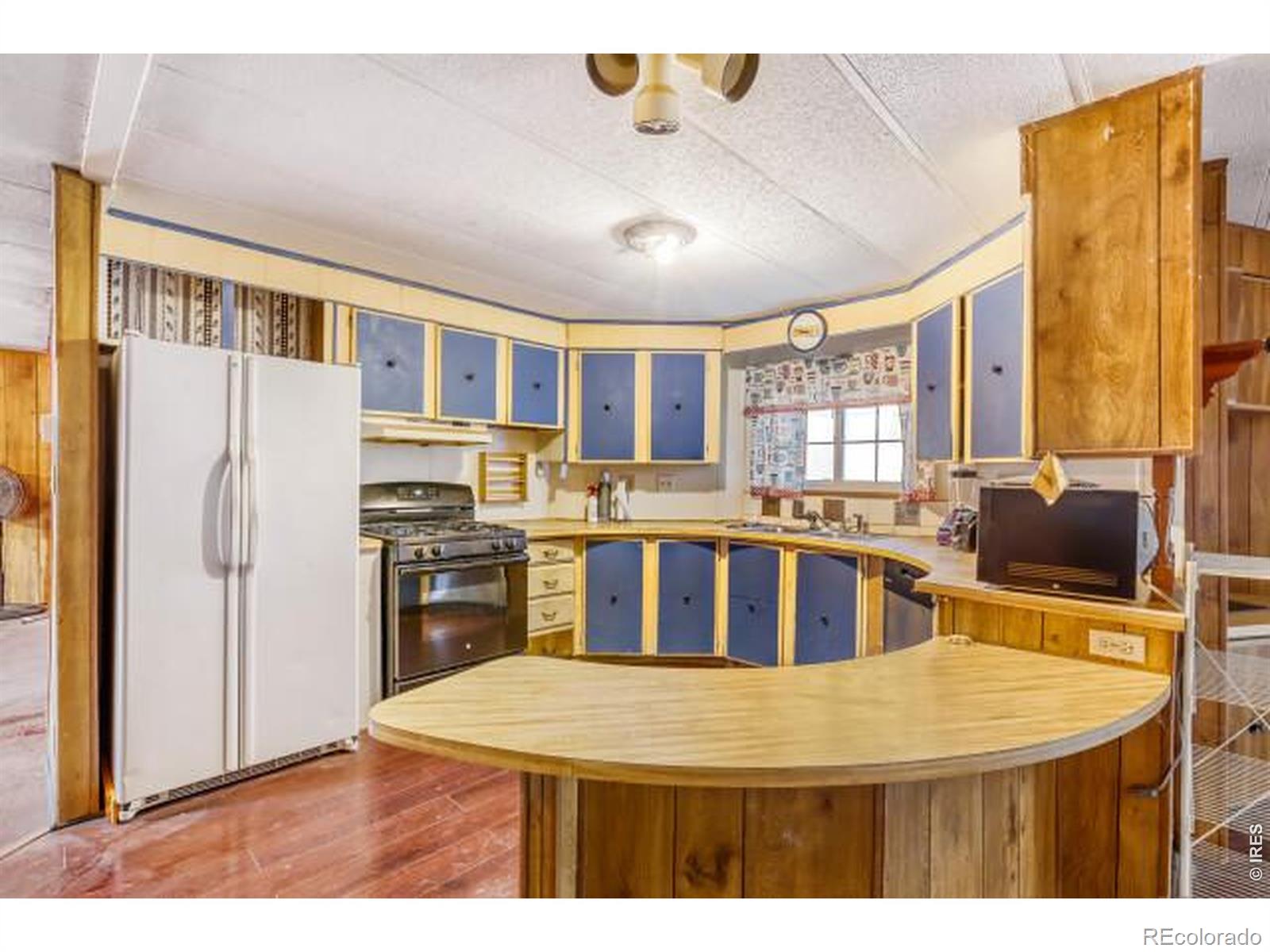 MLS Image #2 for 1215  macintyre court,dacono, Colorado