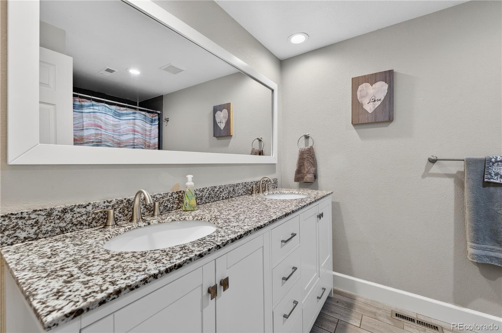MLS Image #18 for 12401 e amherst circle,aurora, Colorado