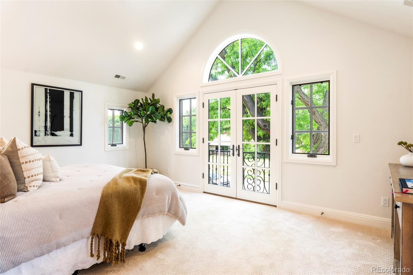 MLS Image #29 for 850 s saint paul street,denver, Colorado