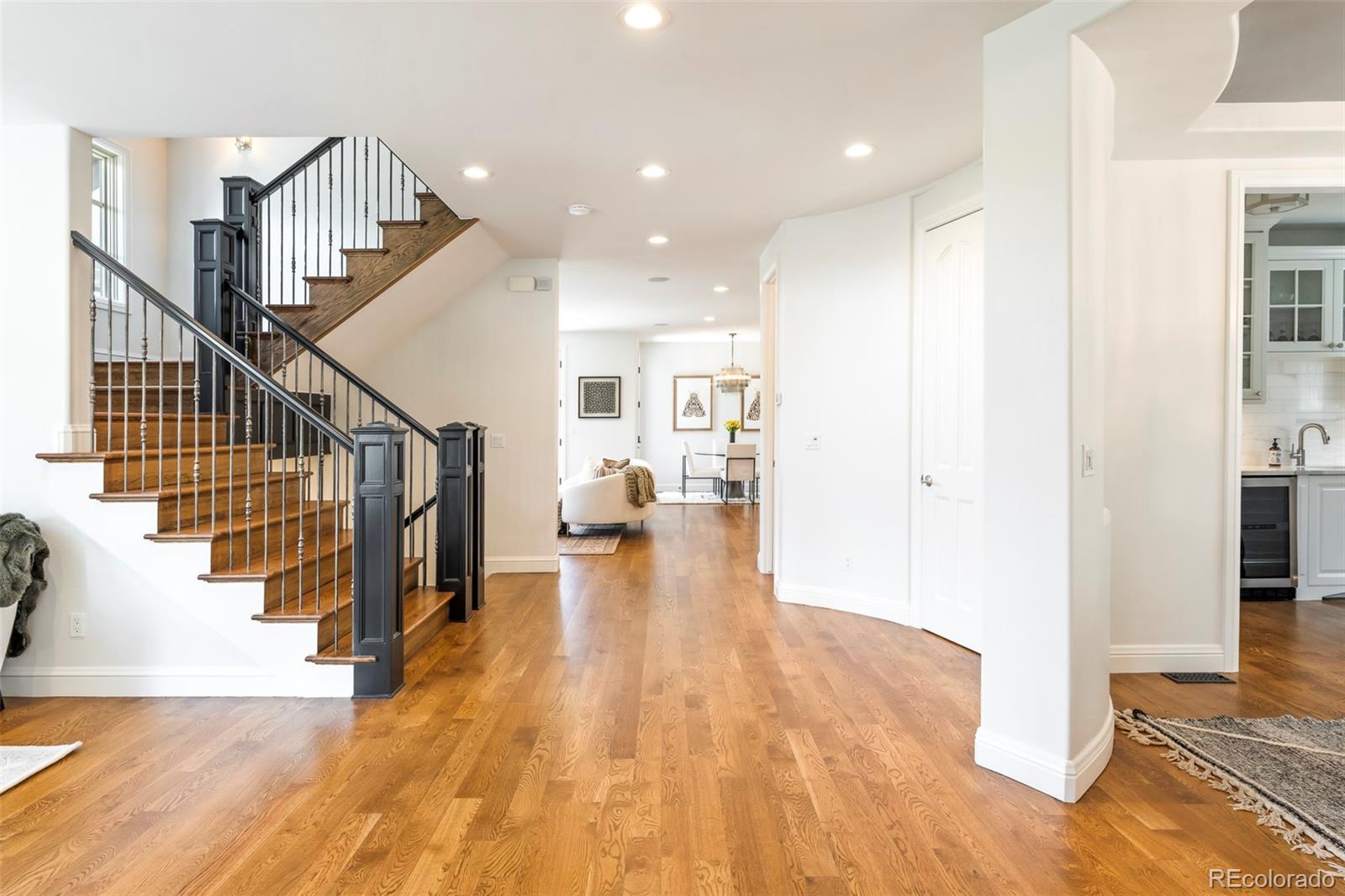 MLS Image #6 for 850 s saint paul street,denver, Colorado