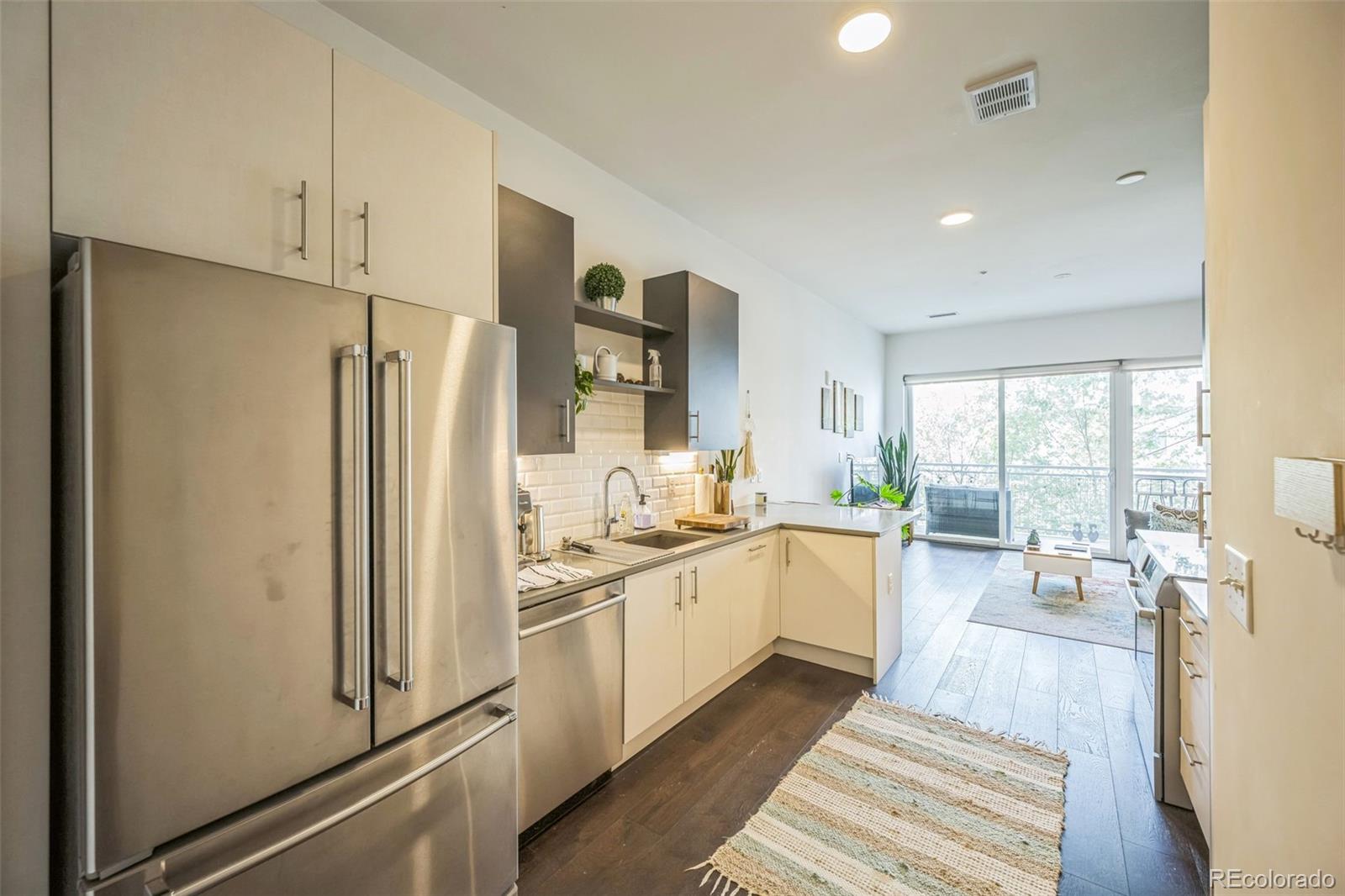 MLS Image #11 for 2525  arapahoe street,denver, Colorado