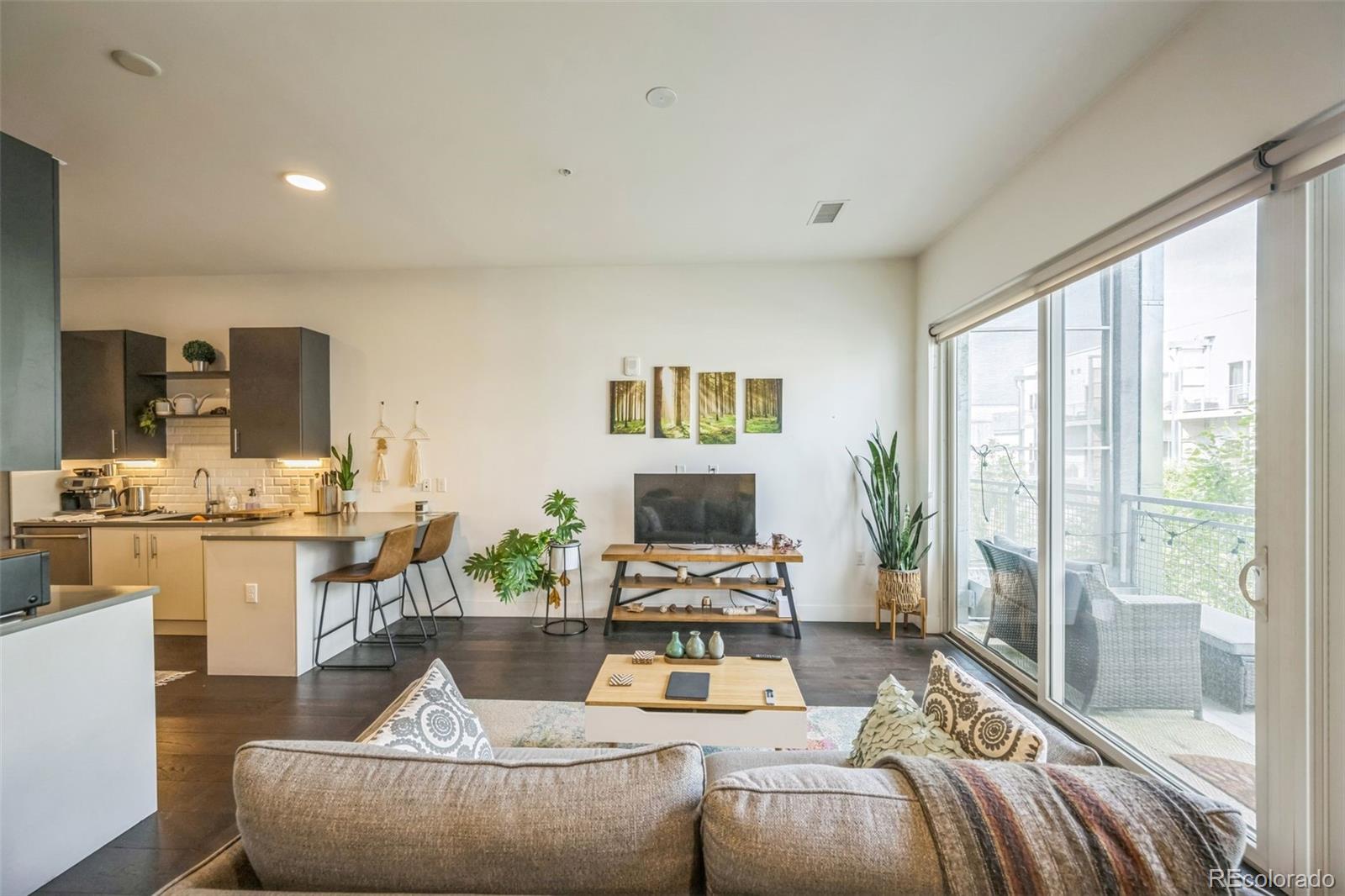 MLS Image #3 for 2525  arapahoe street,denver, Colorado