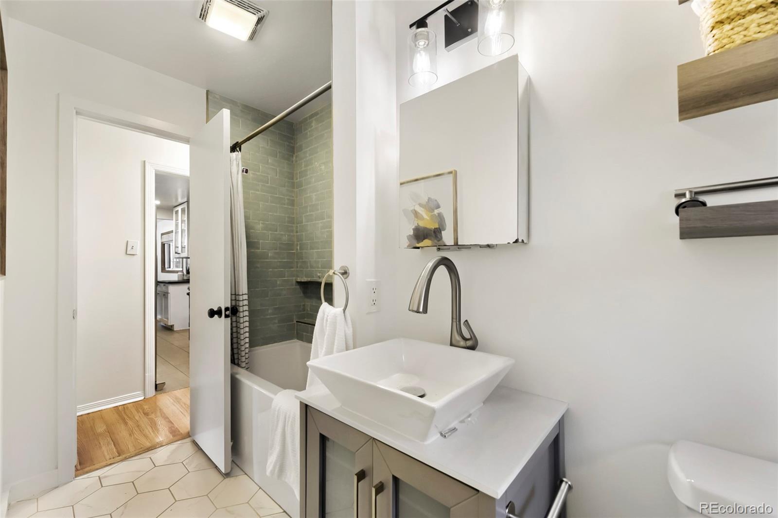 MLS Image #18 for 5671 e bates avenue,denver, Colorado