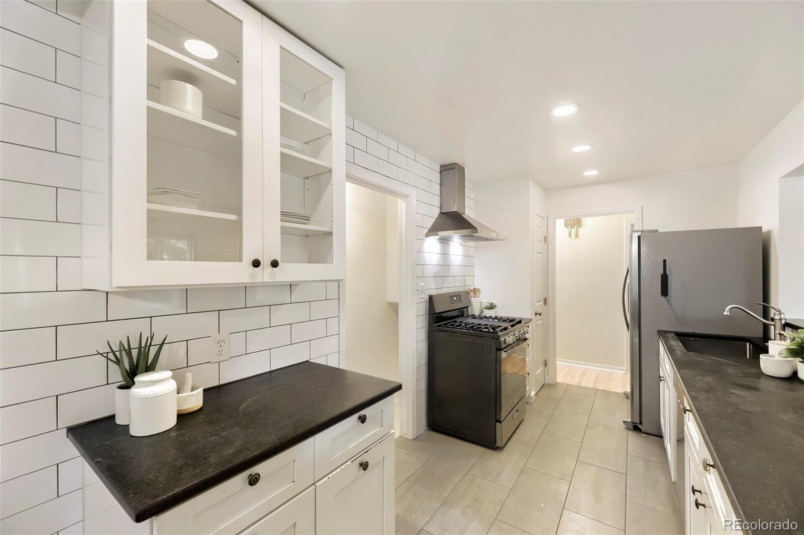 MLS Image #8 for 5671 e bates avenue,denver, Colorado