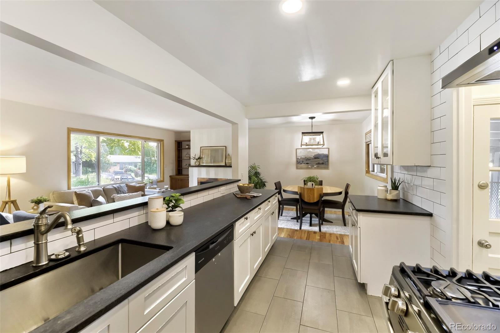 MLS Image #9 for 5671 e bates avenue,denver, Colorado