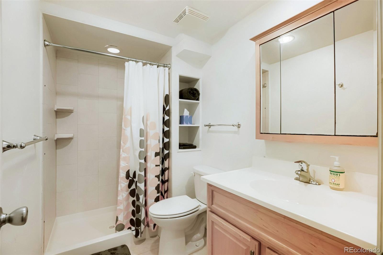 MLS Image #18 for 5125  zinnia court,arvada, Colorado