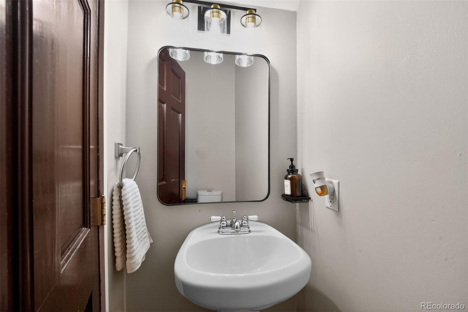 MLS Image #23 for 2129 n downing street,denver, Colorado