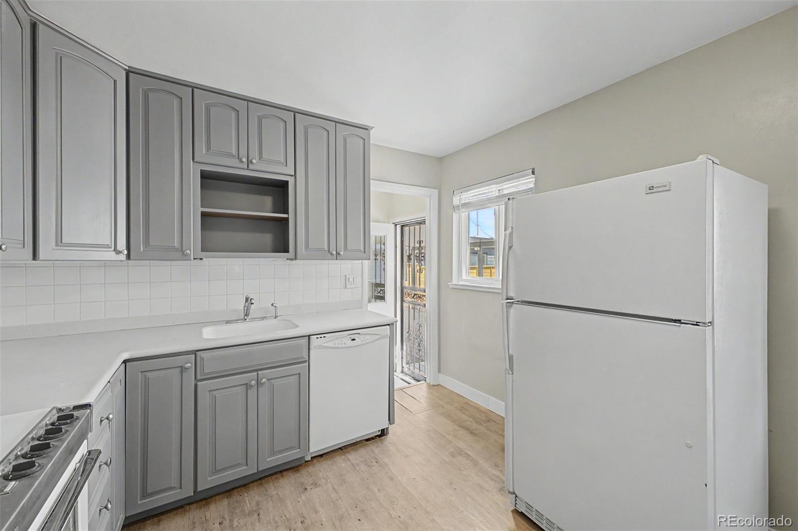 MLS Image #12 for 4300 e utah place,denver, Colorado