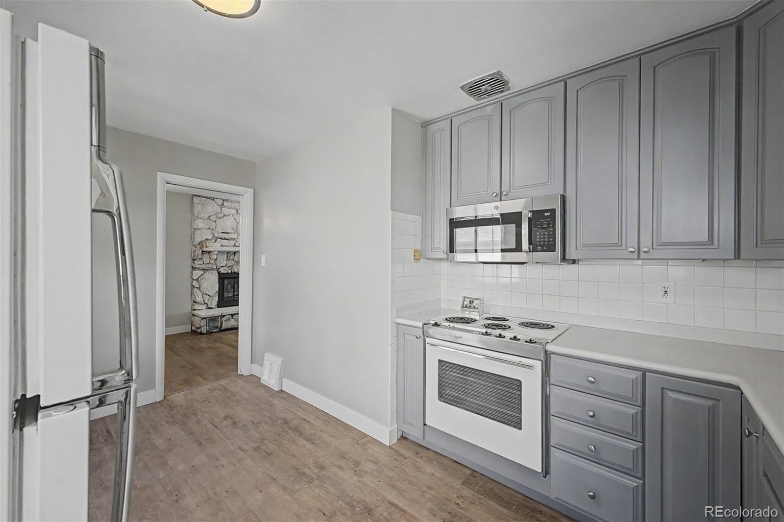 MLS Image #9 for 4300 e utah place,denver, Colorado