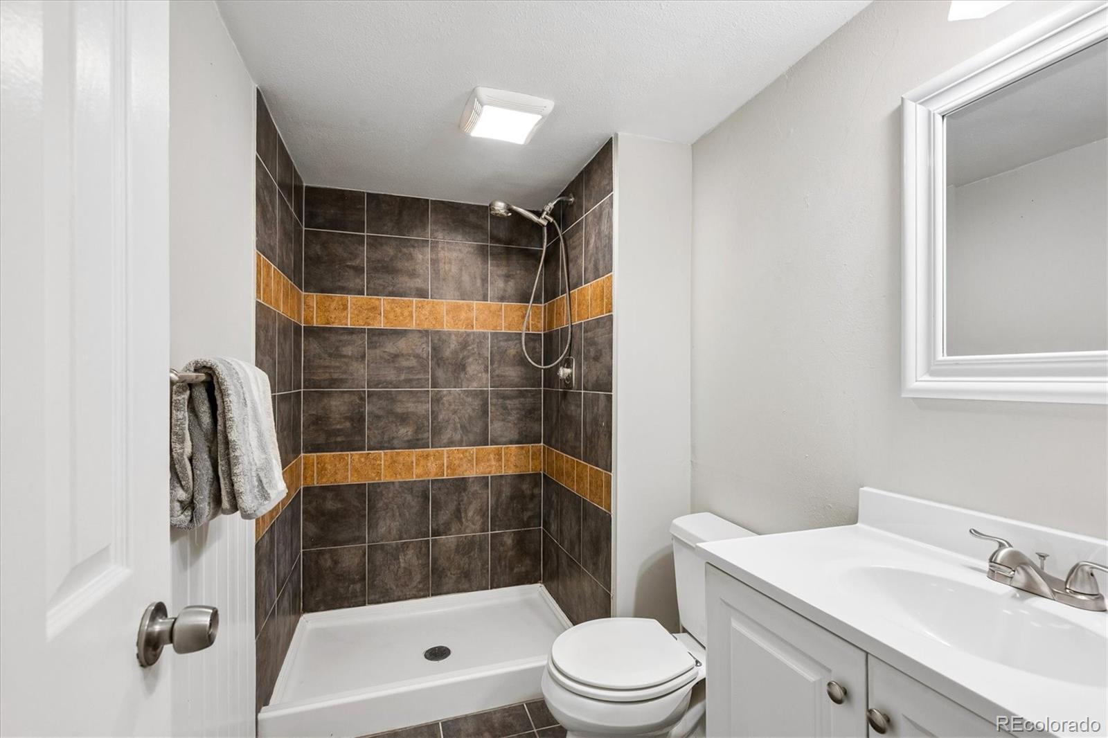 MLS Image #20 for 6600 e mississippi avenue,denver, Colorado