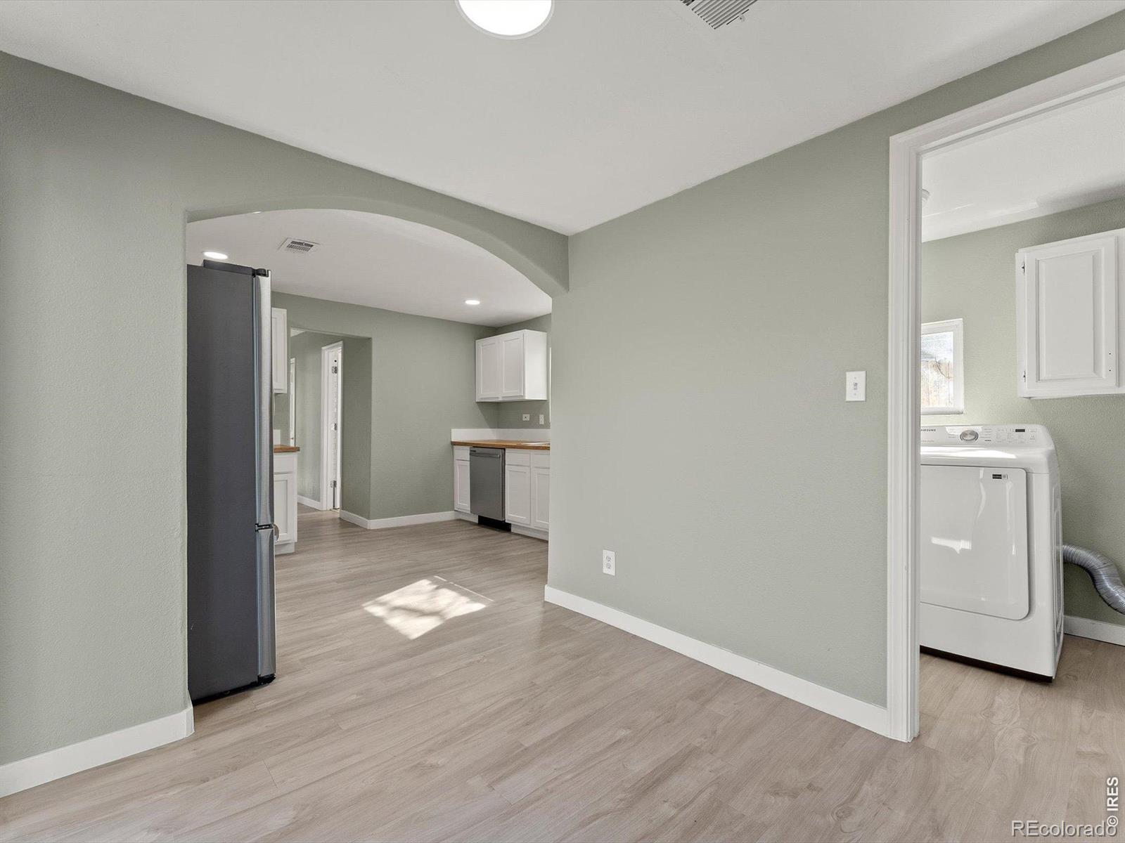 MLS Image #13 for 675  knox court,denver, Colorado