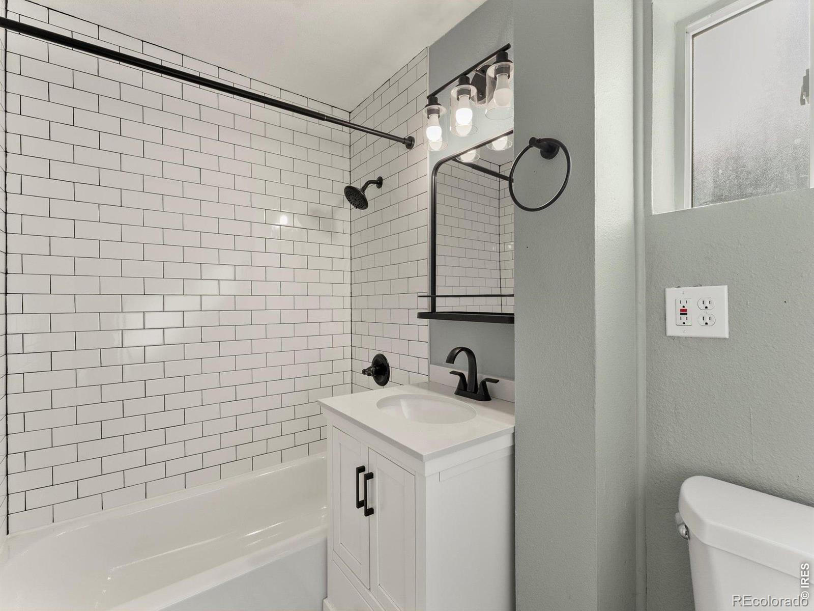 MLS Image #8 for 675  knox court,denver, Colorado