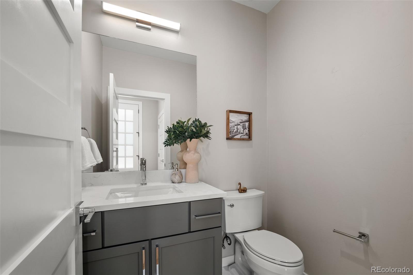 MLS Image #15 for 1239  newton street,denver, Colorado