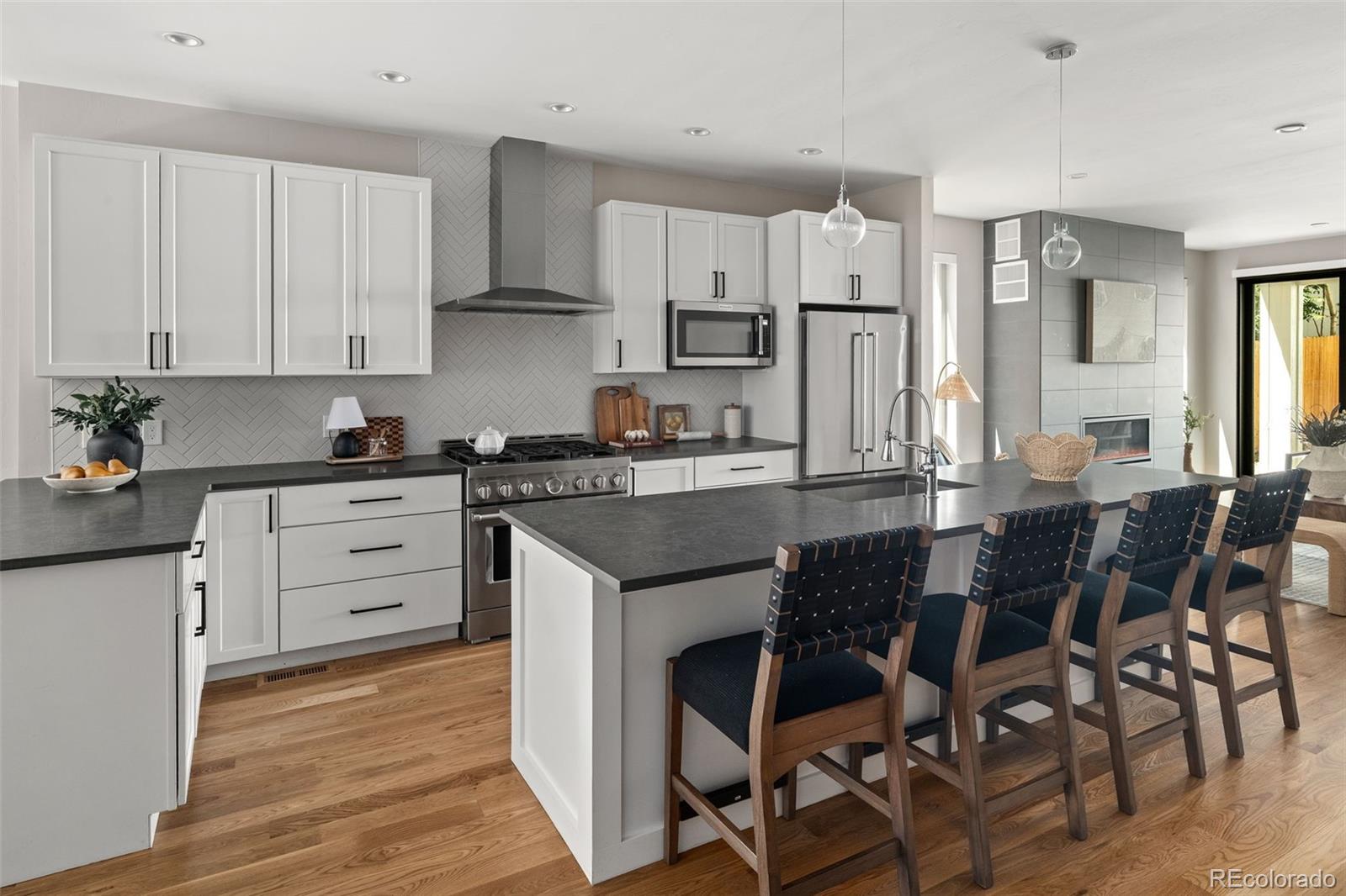MLS Image #5 for 1239  newton street,denver, Colorado