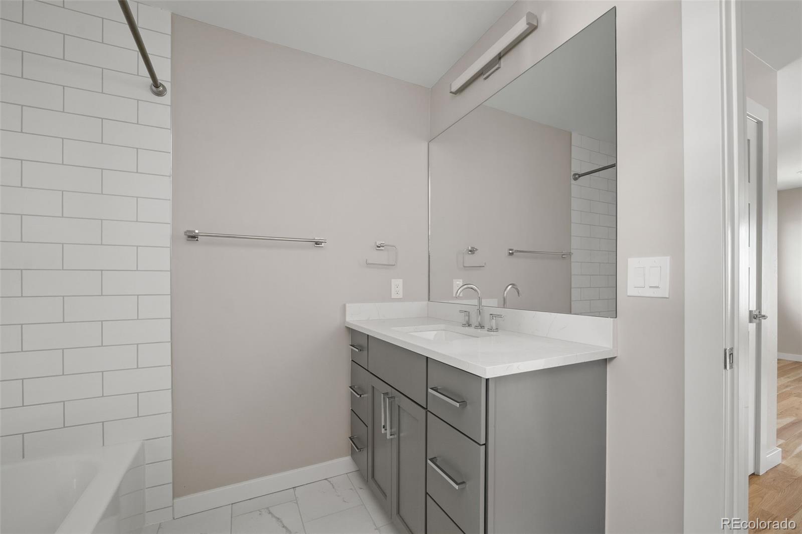 MLS Image #37 for 1243  newton street,denver, Colorado