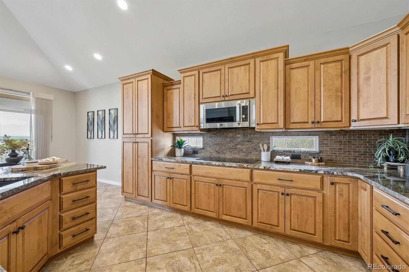 MLS Image #9 for 13911 w 87th drive,arvada, Colorado