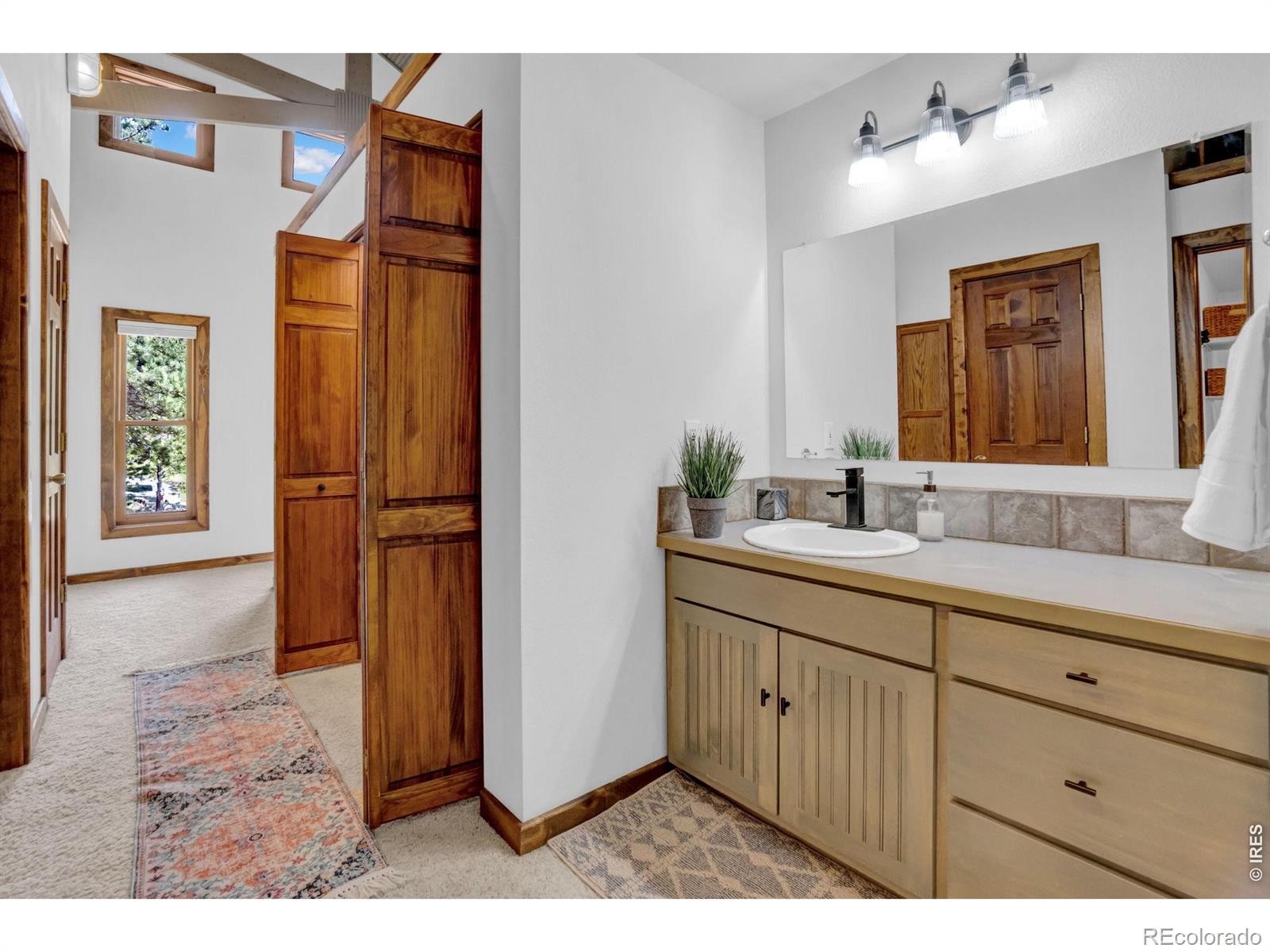 MLS Image #18 for 13910 n saint vrain drive,lyons, Colorado