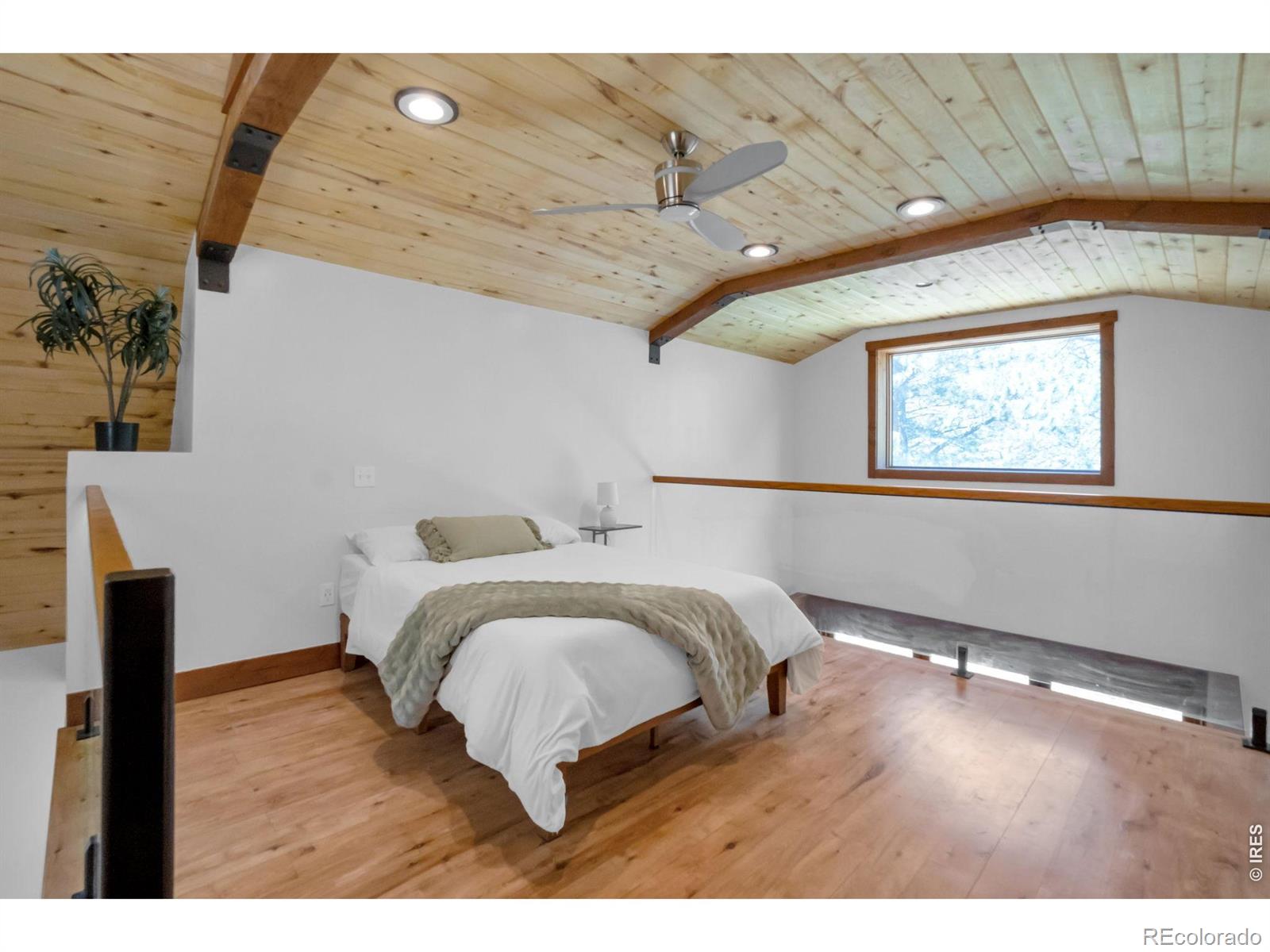 MLS Image #37 for 13910 n saint vrain drive,lyons, Colorado