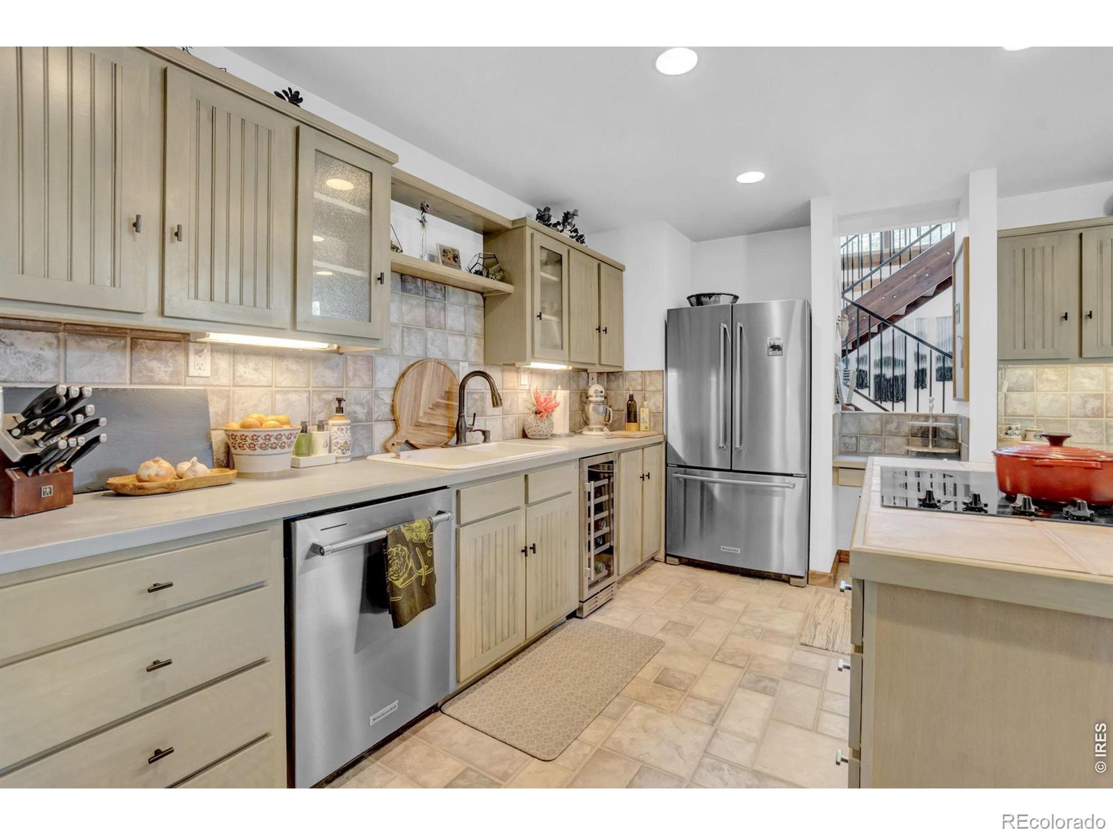 MLS Image #9 for 13910 n saint vrain drive,lyons, Colorado
