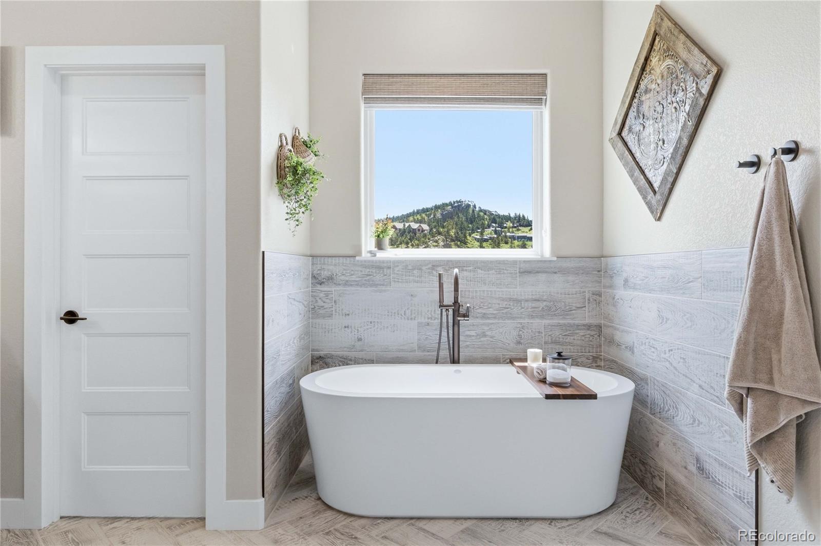 MLS Image #16 for 5330  country club drive,larkspur, Colorado