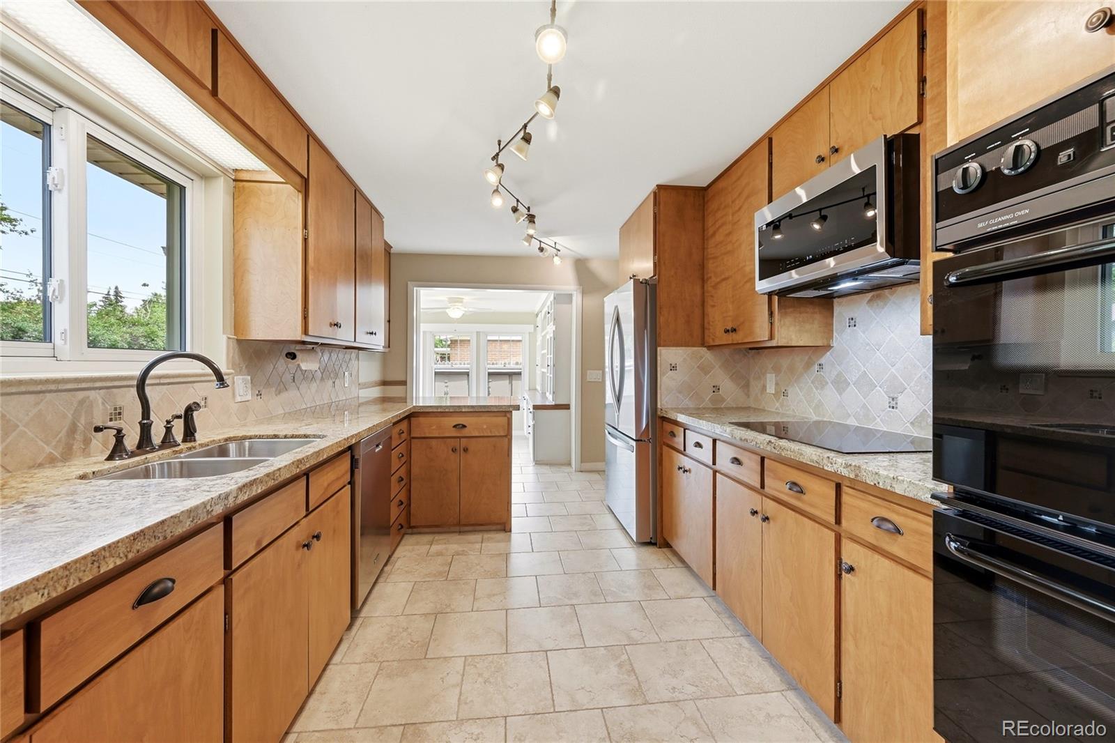 MLS Image #11 for 6045  parfet street,arvada, Colorado