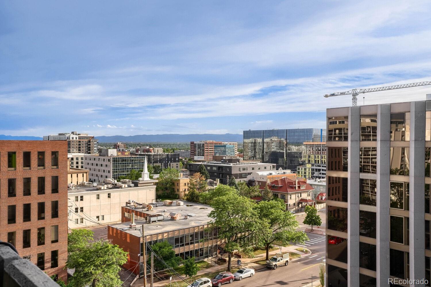 MLS Image #10 for 909 n logan street,denver, Colorado
