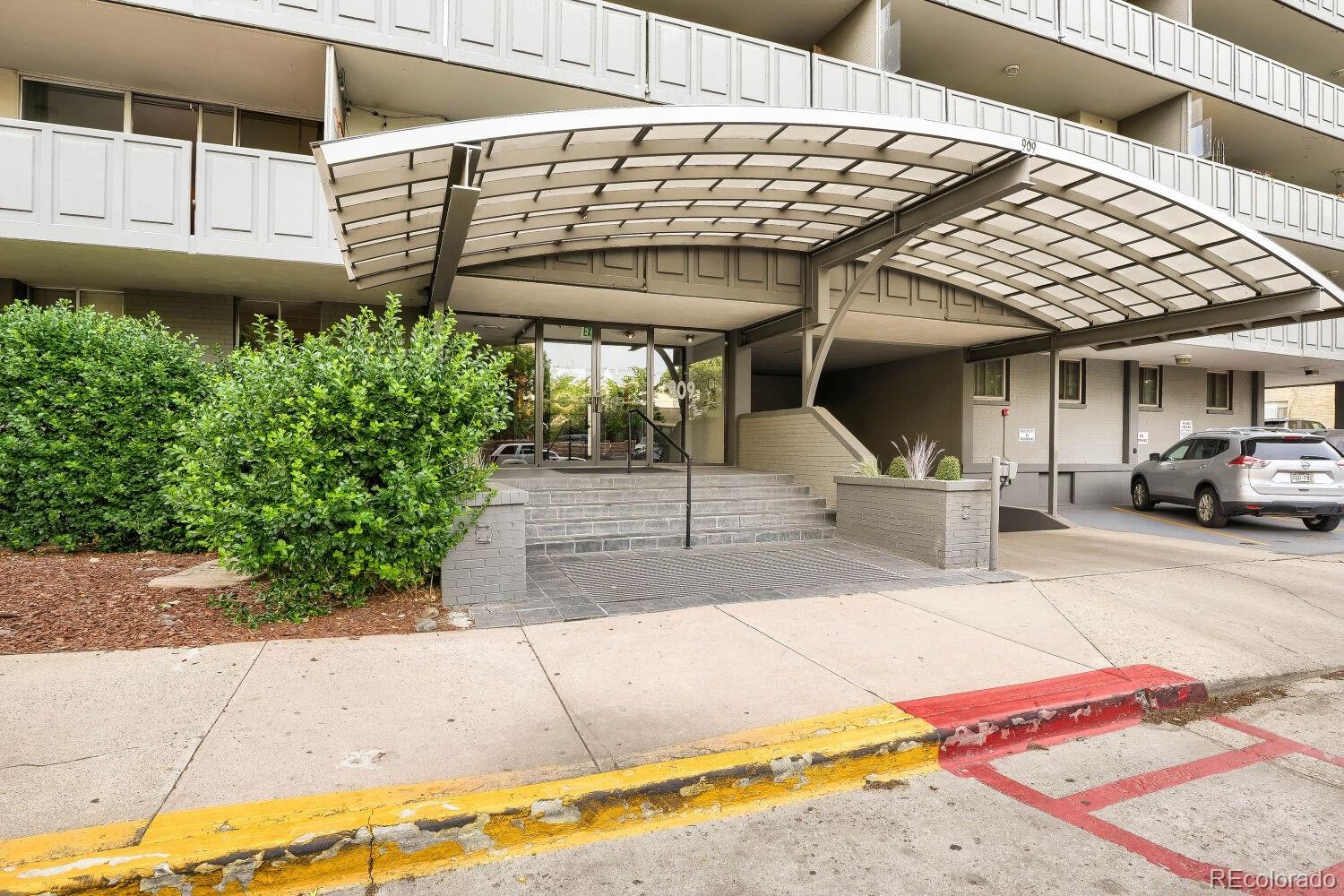 MLS Image #14 for 909 n logan street,denver, Colorado