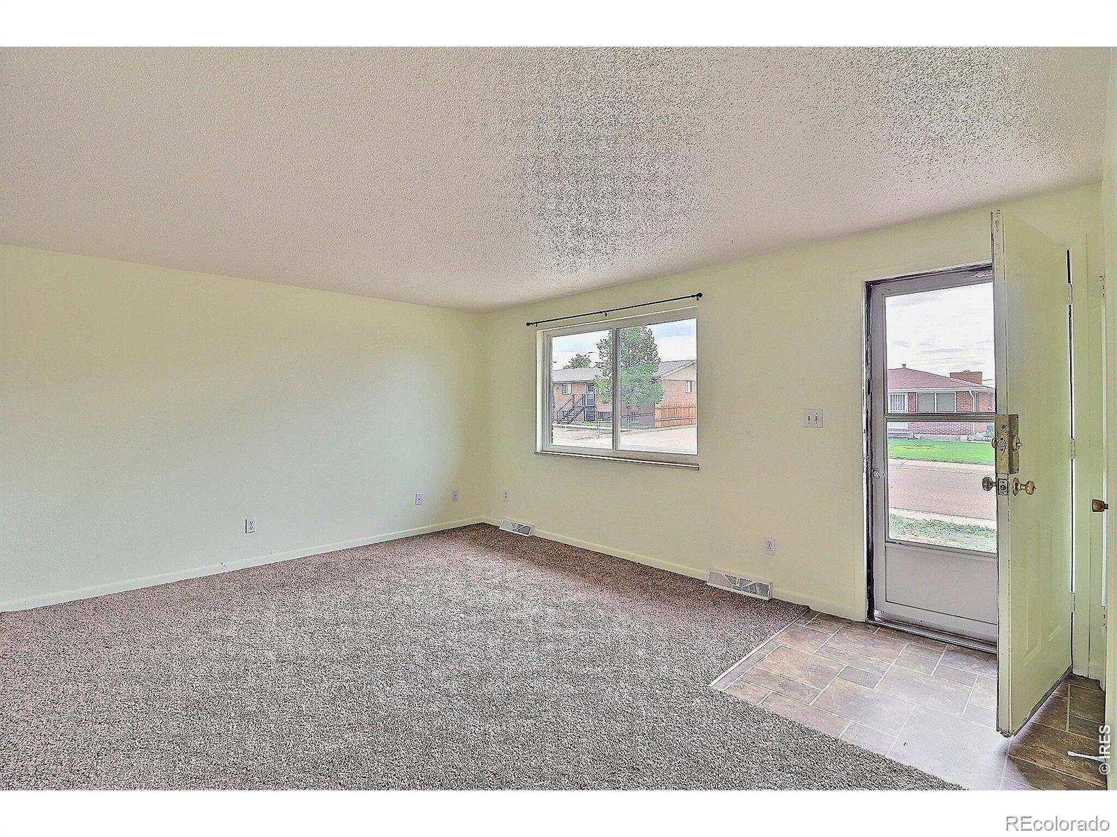 MLS Image #3 for 3011  lakeside drive,evans, Colorado