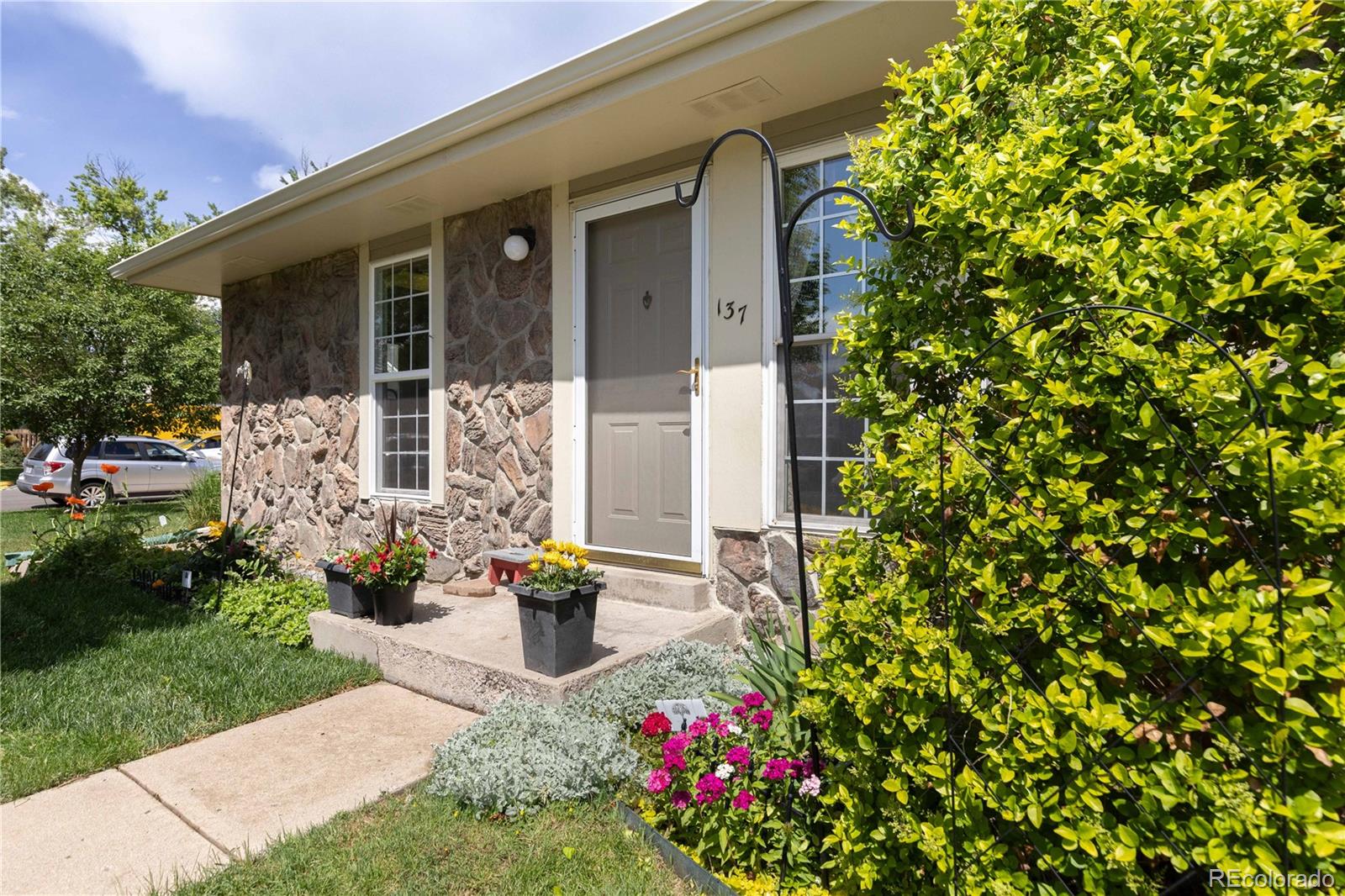 MLS Image #2 for 6650 e arizona avenue,denver, Colorado
