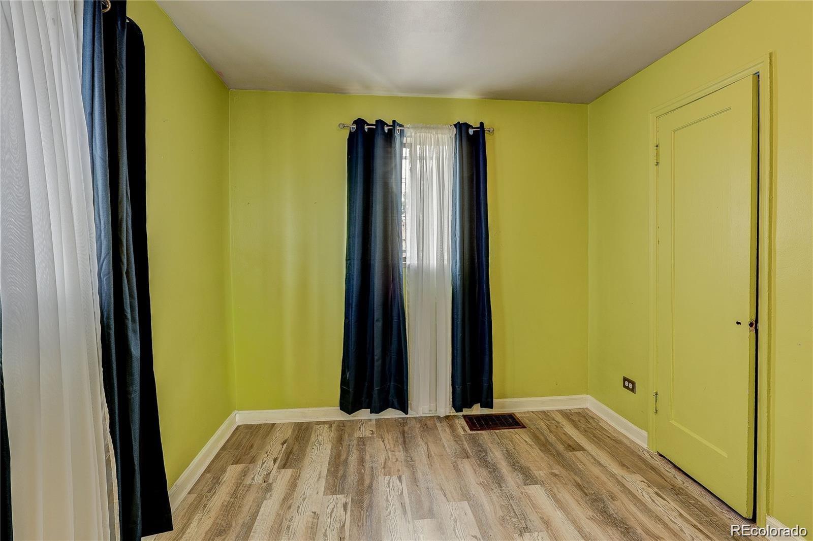 MLS Image #10 for 3398  newport street,denver, Colorado
