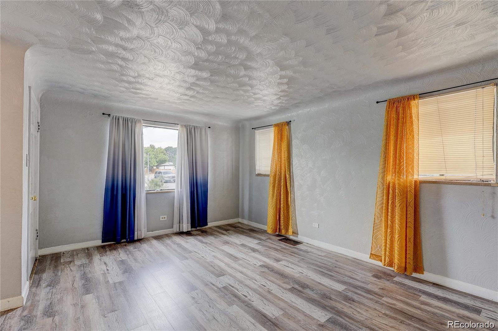 MLS Image #3 for 3398  newport street,denver, Colorado
