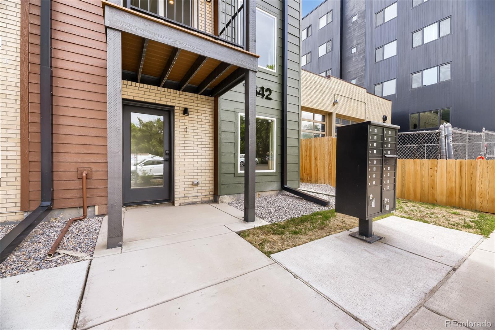 MLS Image #2 for 1642 n lafayette street,denver, Colorado