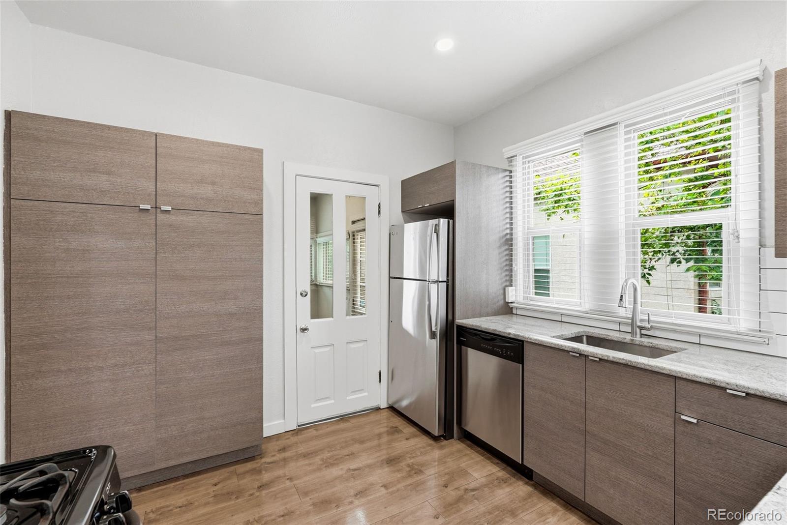 MLS Image #10 for 1476 s ogden street,denver, Colorado