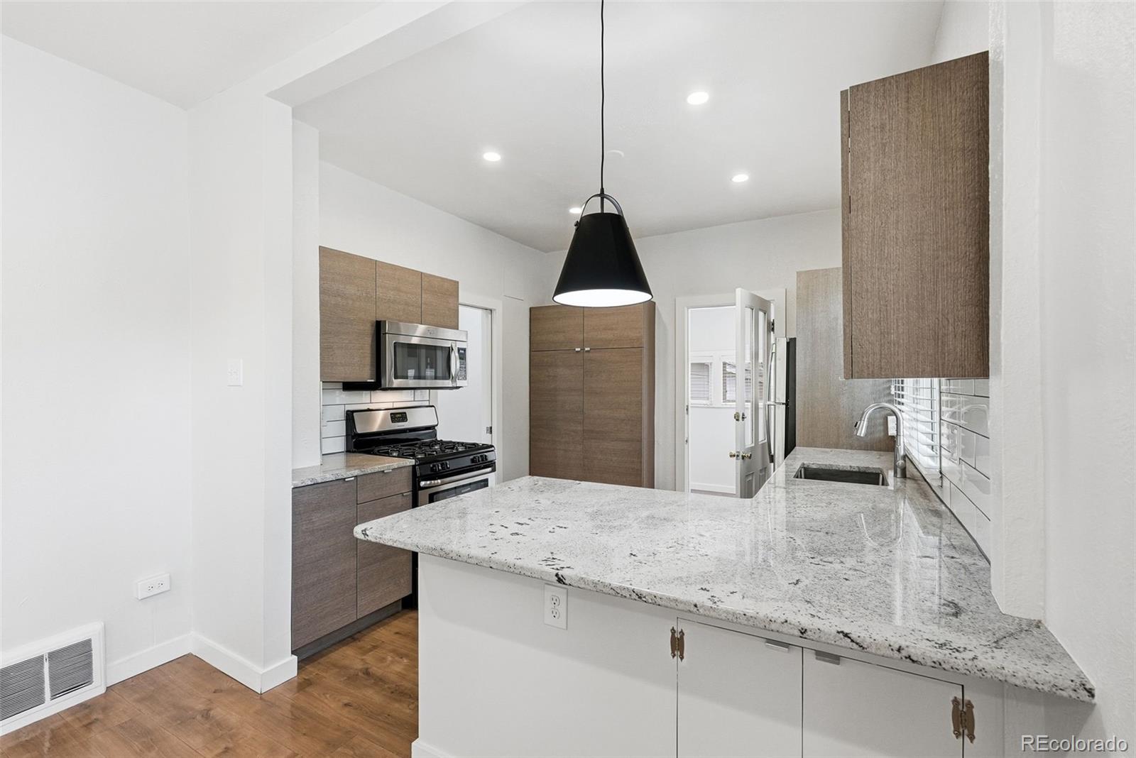 MLS Image #8 for 1476 s ogden street,denver, Colorado