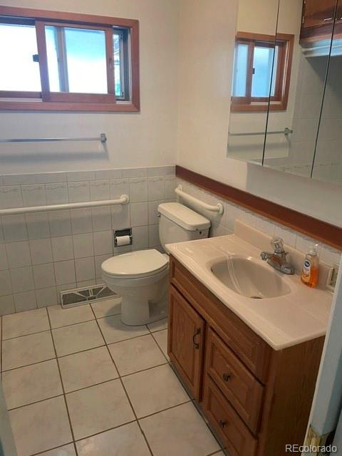 MLS Image #4 for 5448 s julian street,littleton, Colorado