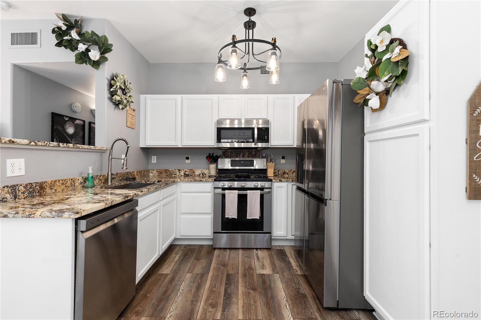 MLS Image #13 for 5415 s dover street 102,littleton, Colorado