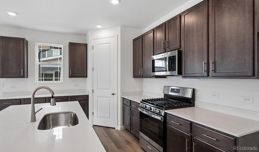 MLS Image #9 for 6553 n malta street,aurora, Colorado
