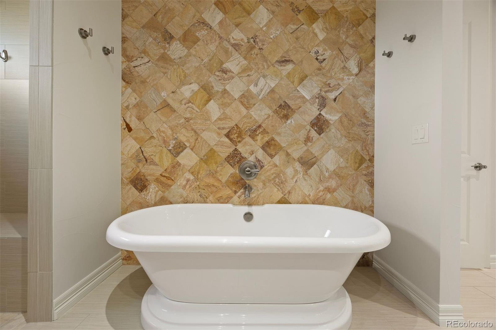 MLS Image #15 for 4332  chateau ridge road,castle rock, Colorado