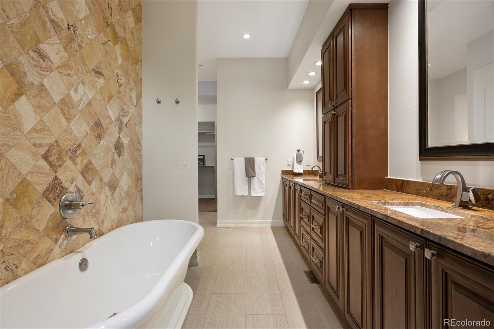 MLS Image #18 for 4332  chateau ridge road,castle rock, Colorado