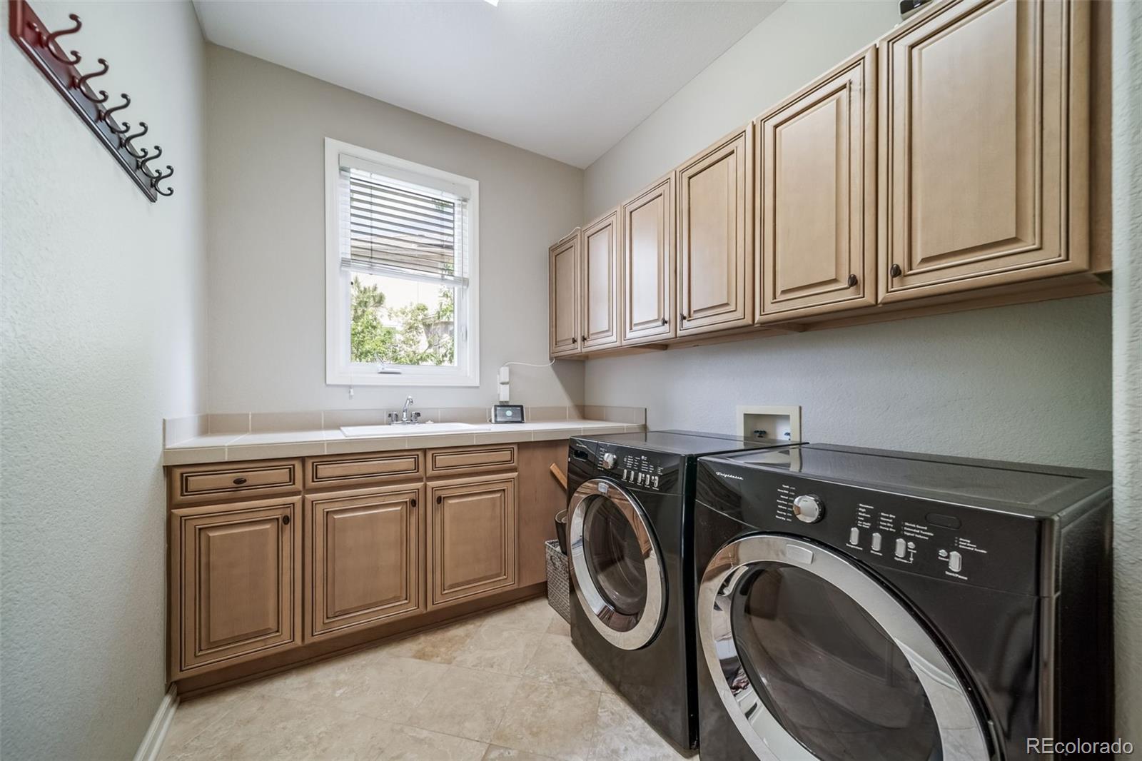 MLS Image #11 for 19676 e pinewood drive,aurora, Colorado