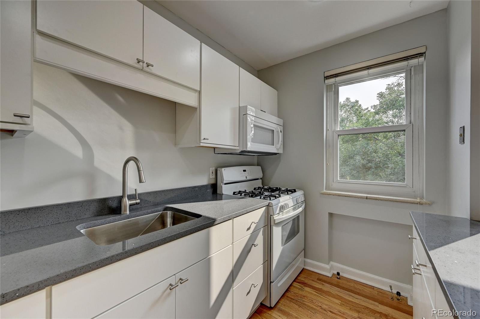 MLS Image #7 for 505 n logan street 6,denver, Colorado