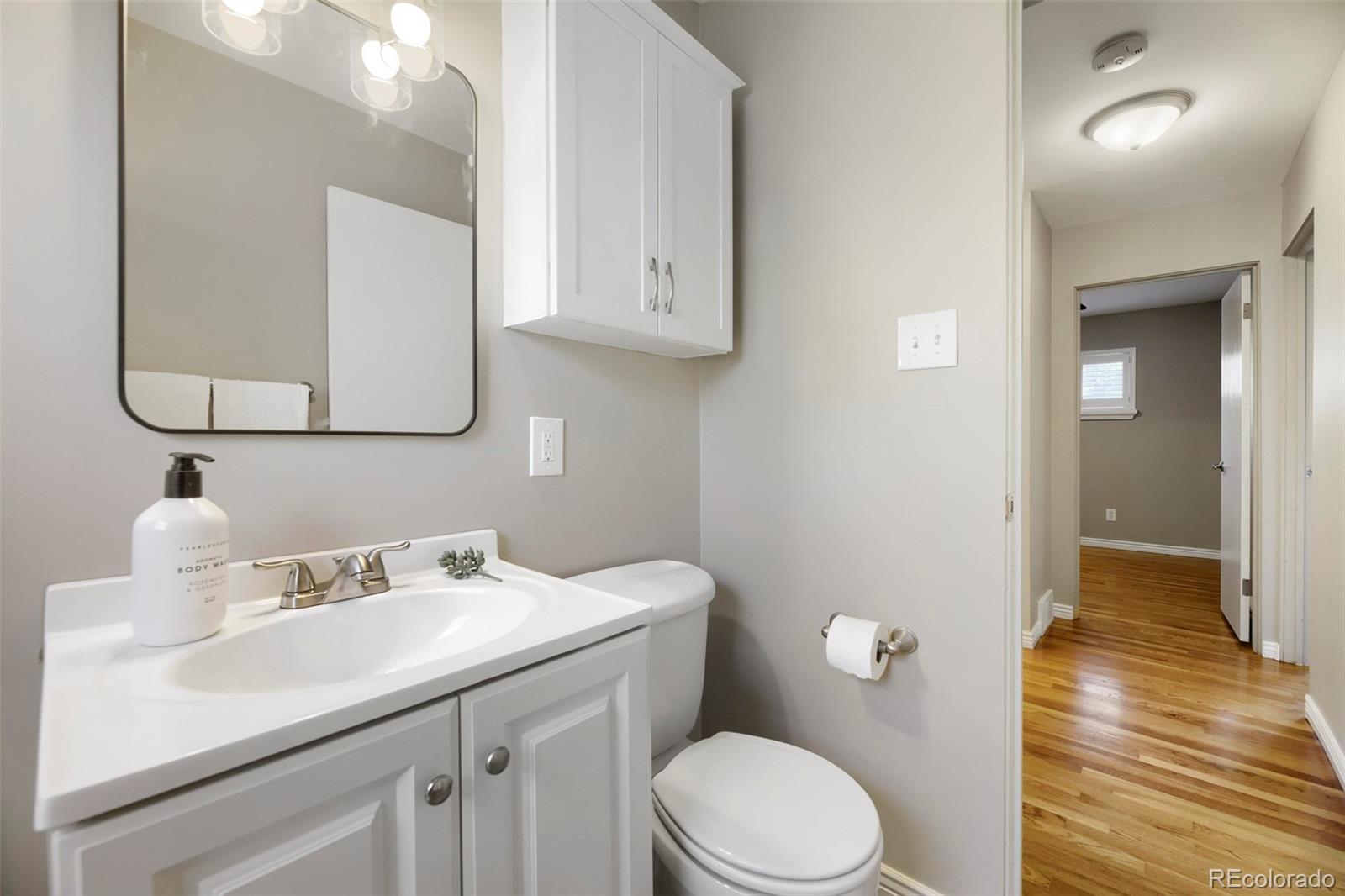 MLS Image #15 for 5525 e amherst avenue,denver, Colorado