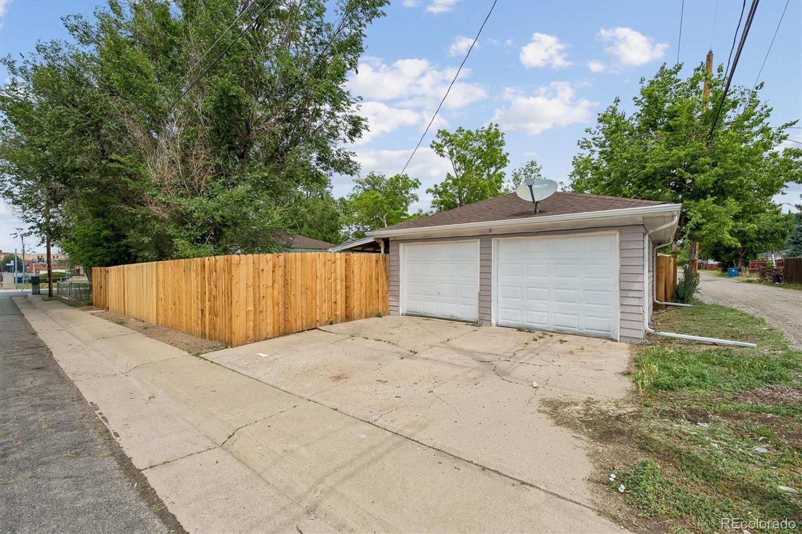 MLS Image #16 for 9801 e 8th avenue,aurora, Colorado